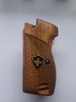 Nussbaum Griffschalen für die Sig P210 