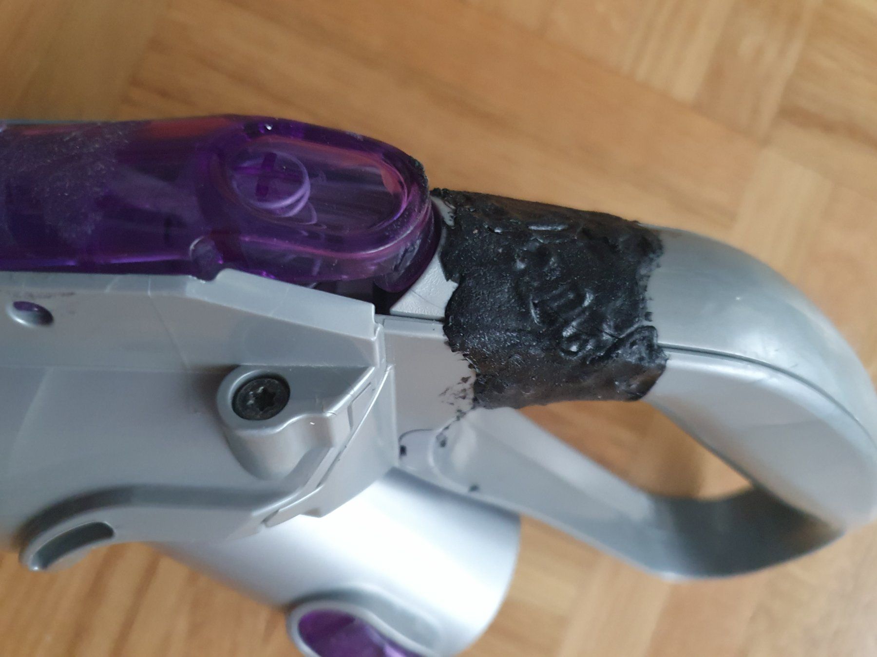 Dyson Aspirapolveri & Accessori: Tube dyson DC08 déffectieux – Difettoso da Prilly venduto da RoDyRe 3