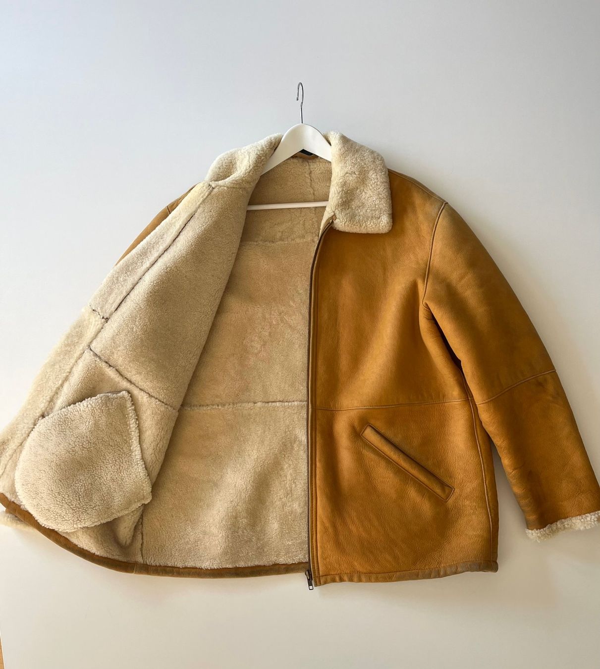 Jacken: Winter Lederjacke Gr. L (eher XL) – Gebraucht aus Basel von Xani