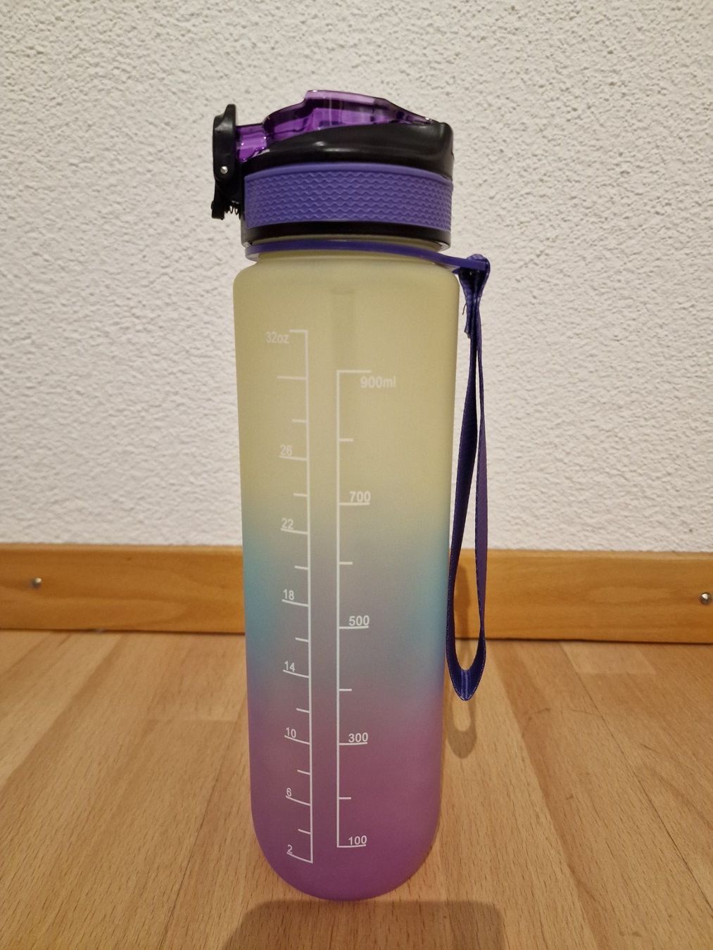 Trinkflaschen & Thermosflaschen: Wasserflasche Trinkflasche Kunststoff "Violett" – Neu (gemäss Beschreibung) aus Buchrain von Sssschaller 1