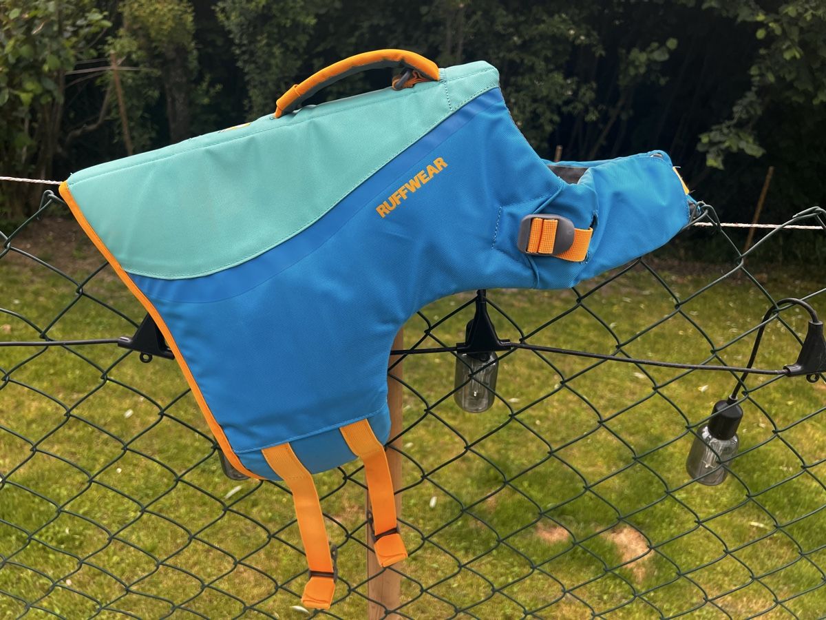Ruffwear Giubbotti di salvataggio: Schwimmweste Hund Grösse M - Ruffwear – Usato da Thalheim AG venduto da Kolibri1980
