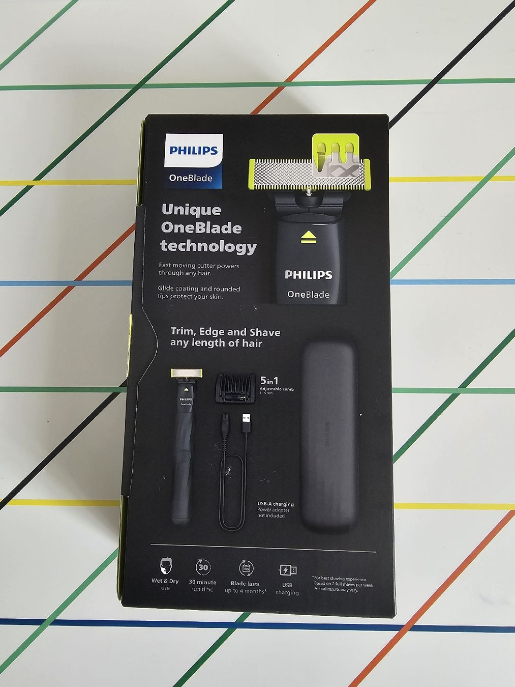 Dischi in vinile: Philips OneBlade Black Limited Edition - Trim, Edge, Shave. – Nuovo e nell'imballaggio originale da Zürich venduto da dev_5brj 1
