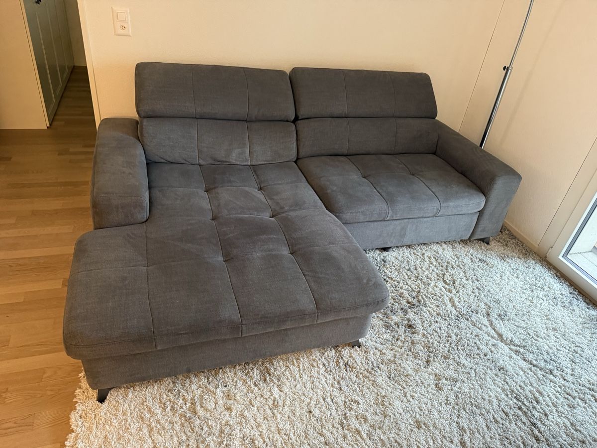 Divani: Couch mit Schlaffunktion / Pull-out couch – Usato da Ennetbaden venduto da pro_l2v7