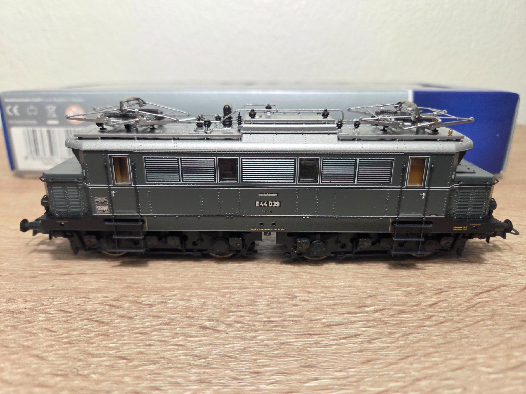 Roco Modelleisenbahnen: Roco 78542 E-Lok E44 039 DRG Digital H0 – Neu und originalverpackt aus St-Aubin-Sauges von Lo_Go