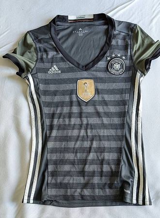 DFB-Girlie-Shirt in XS