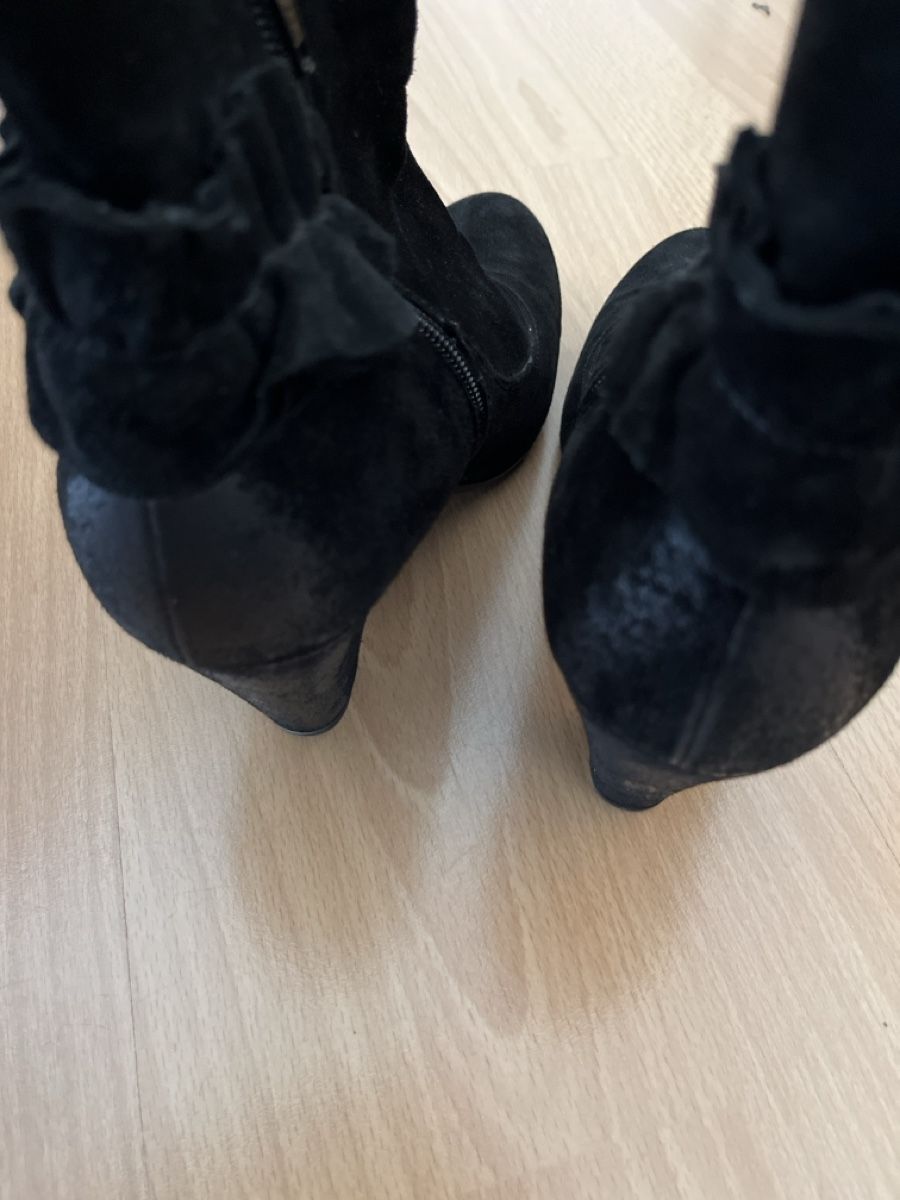 Scarpe da donna: Stiefelette aus echt Wildleder – Usato da Zell ZH venduto da Spring1509 3