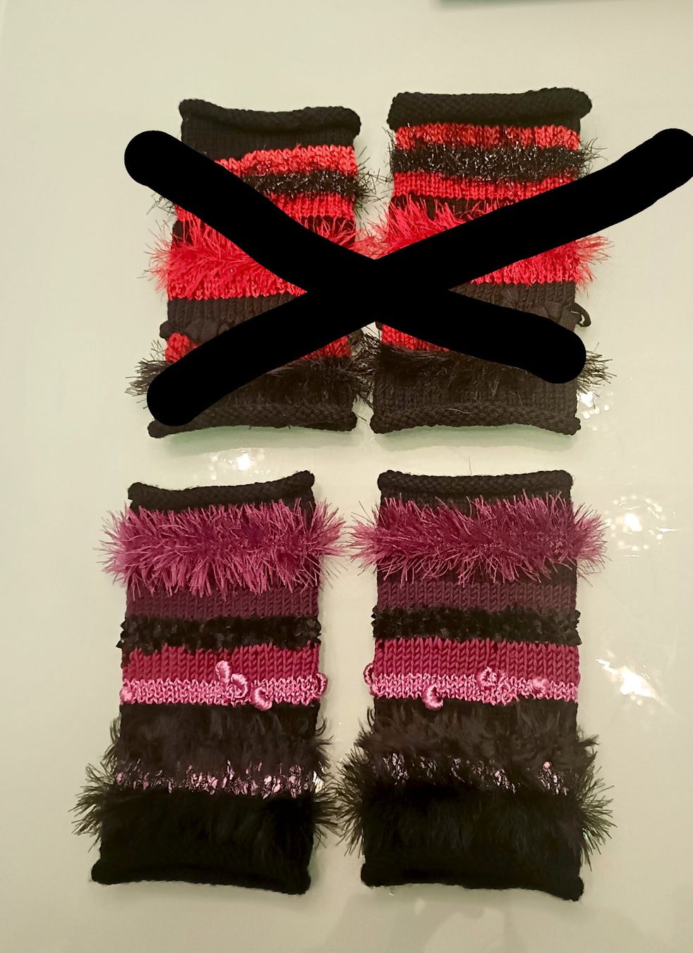 Altro in  Abbigliamento & Accessori: Hand gestrickte Pulswärmer  Lila – Nuovo e nell'imballaggio originale da Sitterdorf venduto da imsis