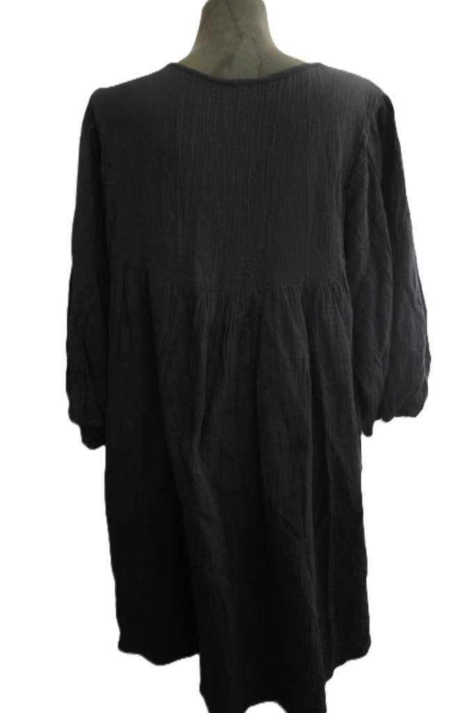 Kleider: Gr. Gr. 46 48 50 52  Kleid schwarz gesticktes Muster weiss – Gebraucht aus Basel von frausommerwind 4
