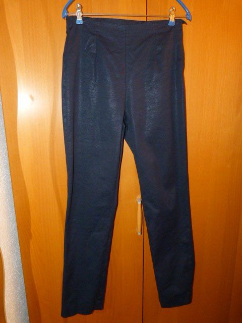 Marc Cain Hosen: Hose von Marc Cain, Gr. M, dunkelblau % – Gebraucht aus Nunningen von Fashion-Ave51 1