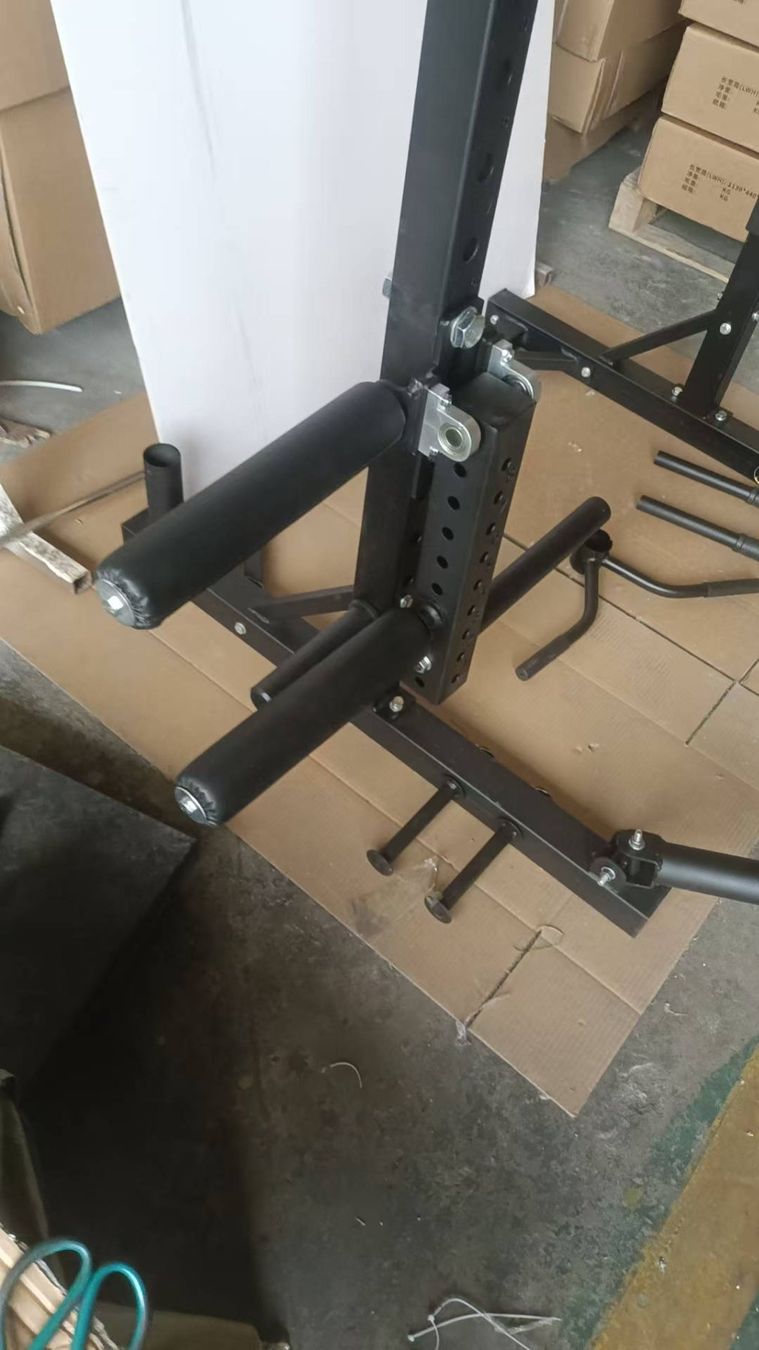 Hometrainer: Half open rack/ Squats stand Inklusive Zubehör NEW!! – Nuovo e nell'imballaggio originale da Volketswil venduto da Fsladek 2