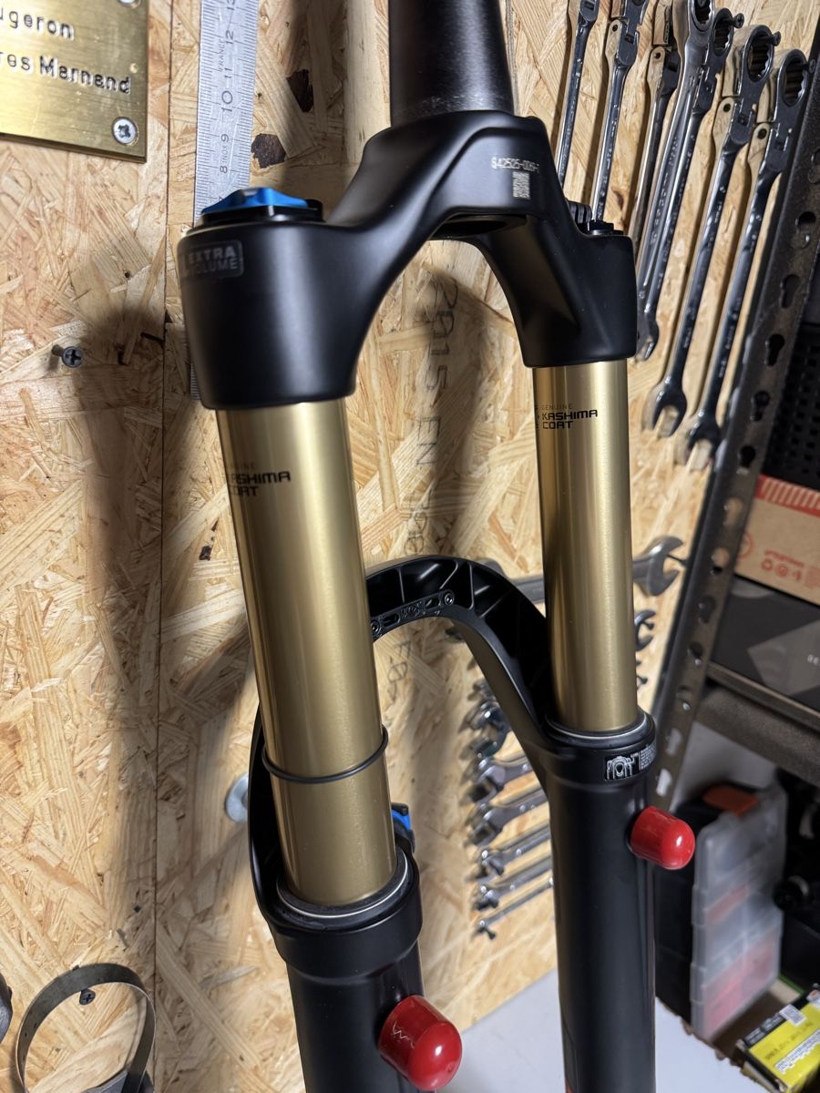 Fox Pezzi di ricambio: Fox 38 Live Valve E-bike - Neuve - Kashima – Nuovo (secondo la descrizione) da Granges-marnand venduto da Julien.f 5