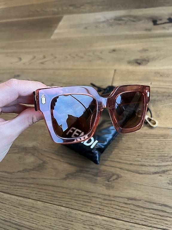 Occhiali & Lenti: Sonnenbrille – Usato da Kreuzlingen venduto da jul_7bhp 2