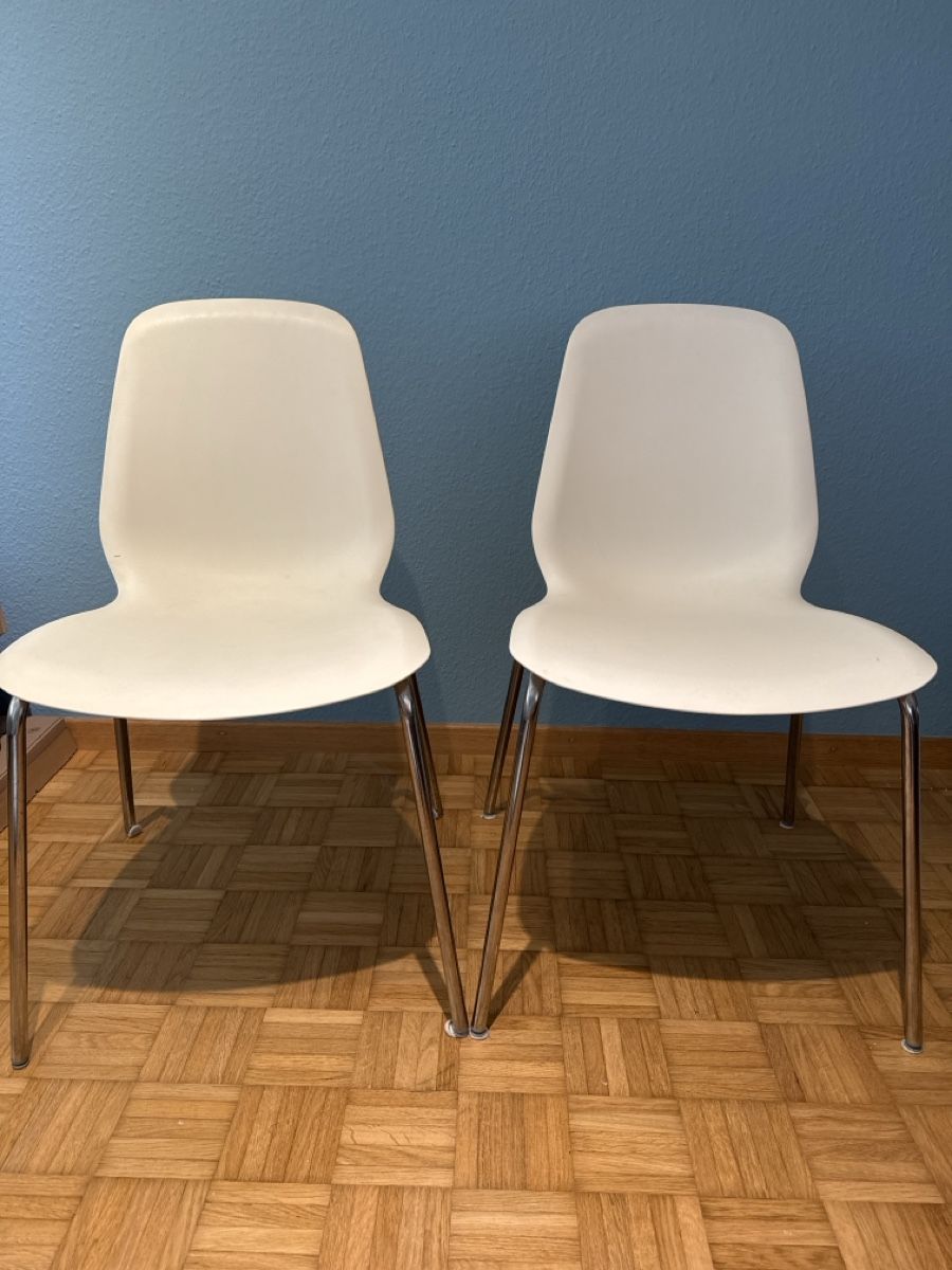 Ikea Sedie: 2 Stühle weiss Metallgestell – Usato da Zürich venduto da Miiiich__elle