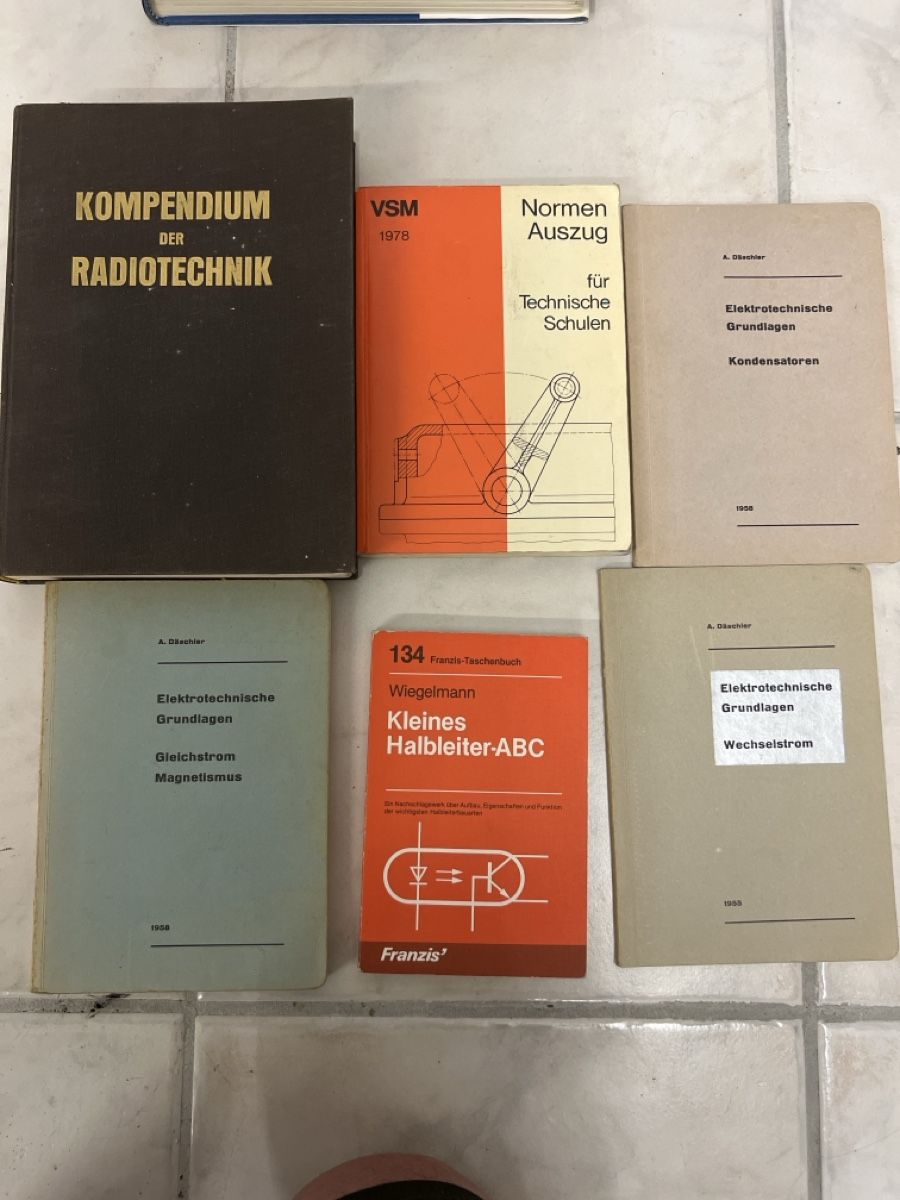 Libri: 6 Elektronikfachbücher – Usato da Steffisburg venduto da gfell2