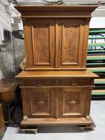 Schrank / Buffet / Kommode Nussbaumholz, Antik