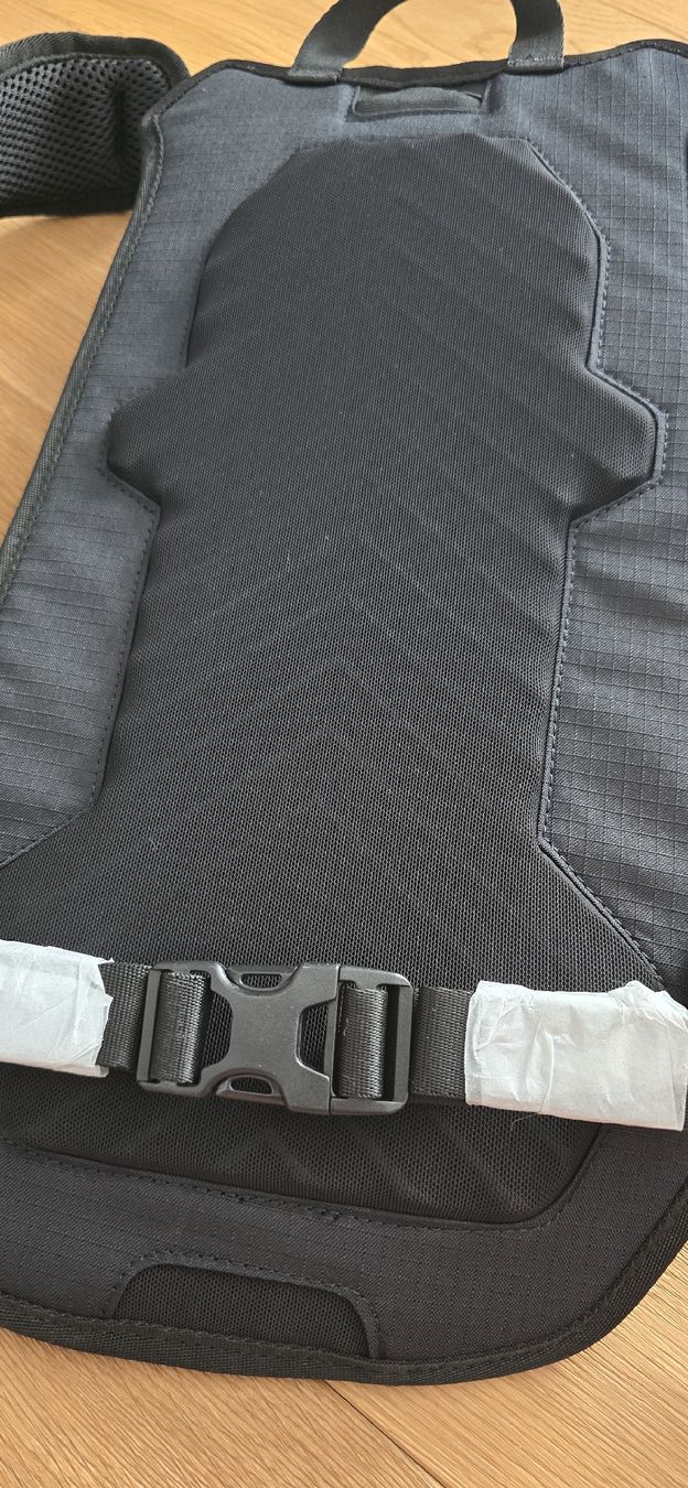 Oakley Rucksäcke: Oakley Bike Rucksack – Neu und originalverpackt aus Möriken AG von MedicineHat 1