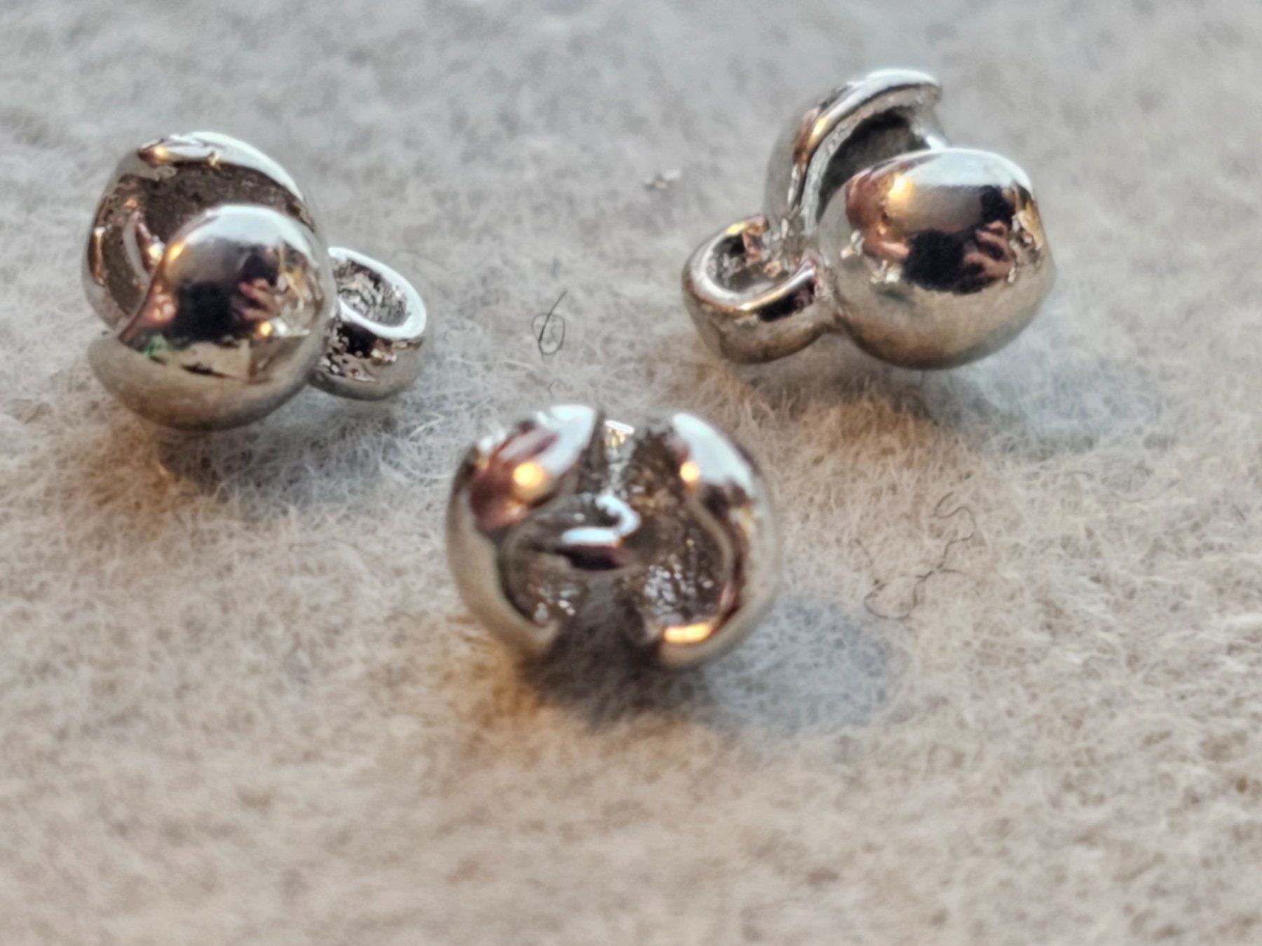 Kit bricolage: 30x Silber Endteile Klappkapsel Kappe Schmuck basteln – Nuovo (secondo la descrizione) da Riedt b. Erlen venduto da Gottestraene