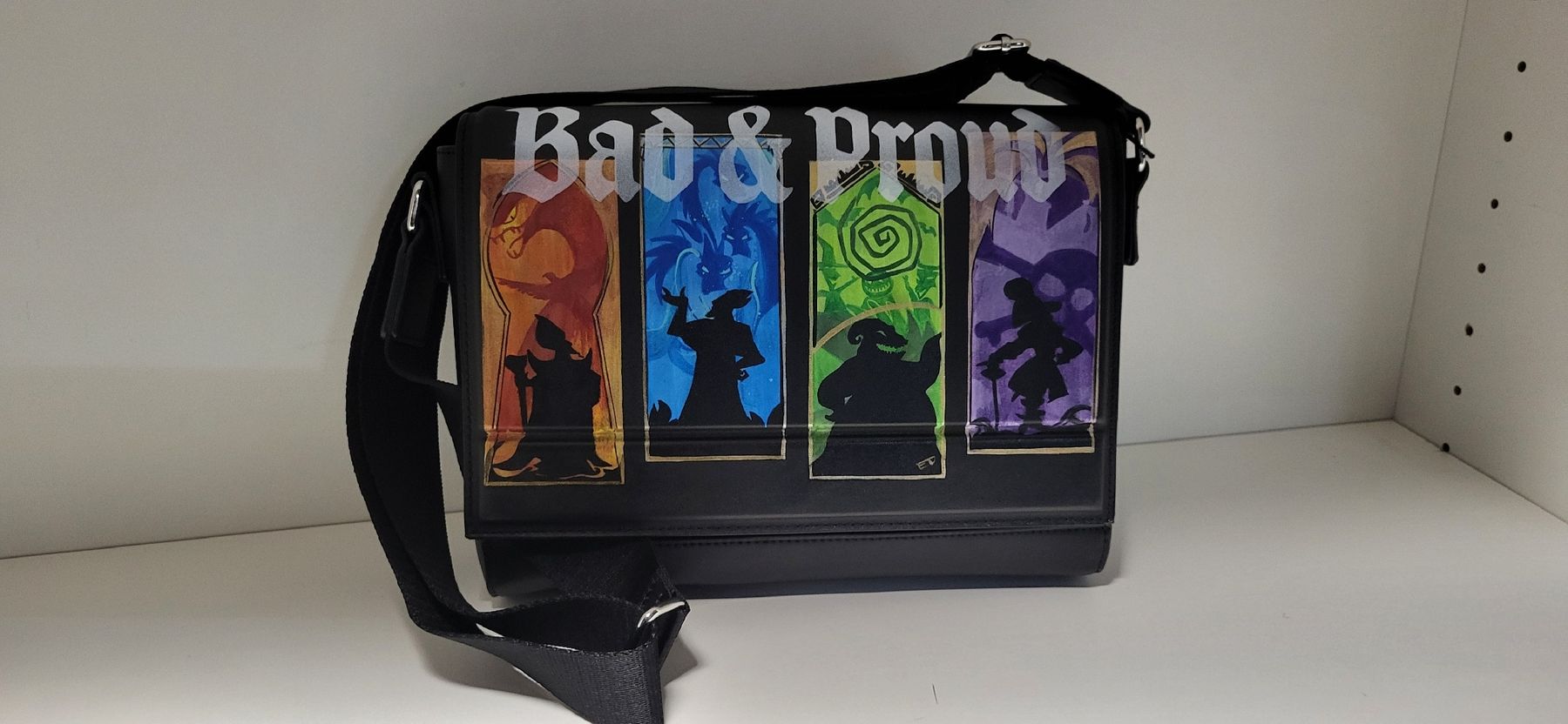 Borse: Disney villans custom tasche Jafar Ade Captain – Nuovo e nell'imballaggio originale da Camignolo venduto da Hakunamat5