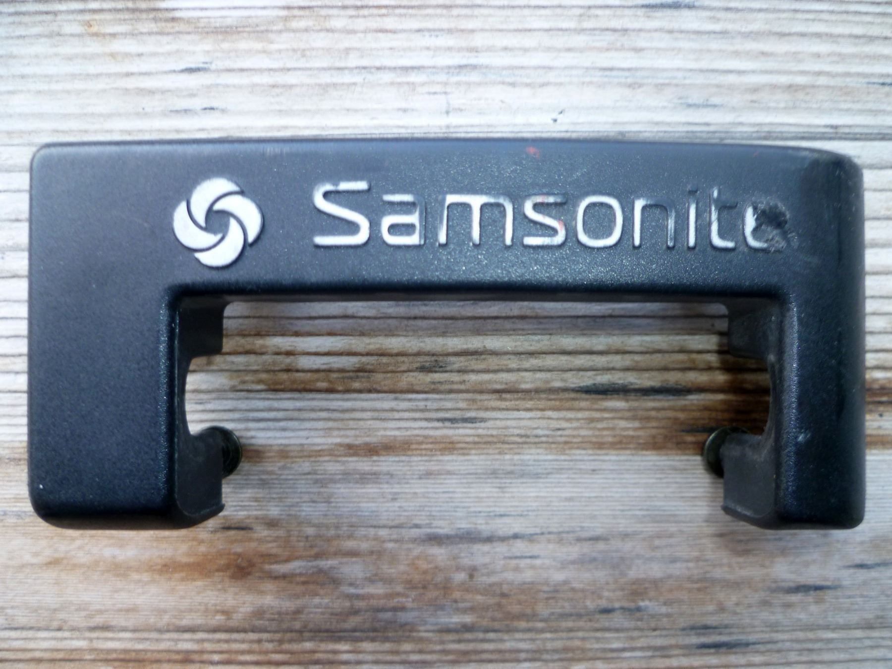 Samsonite Valigie: Griffhalterung Samsonite Oyster – Usato da Aarau venduto da Rdodger 1