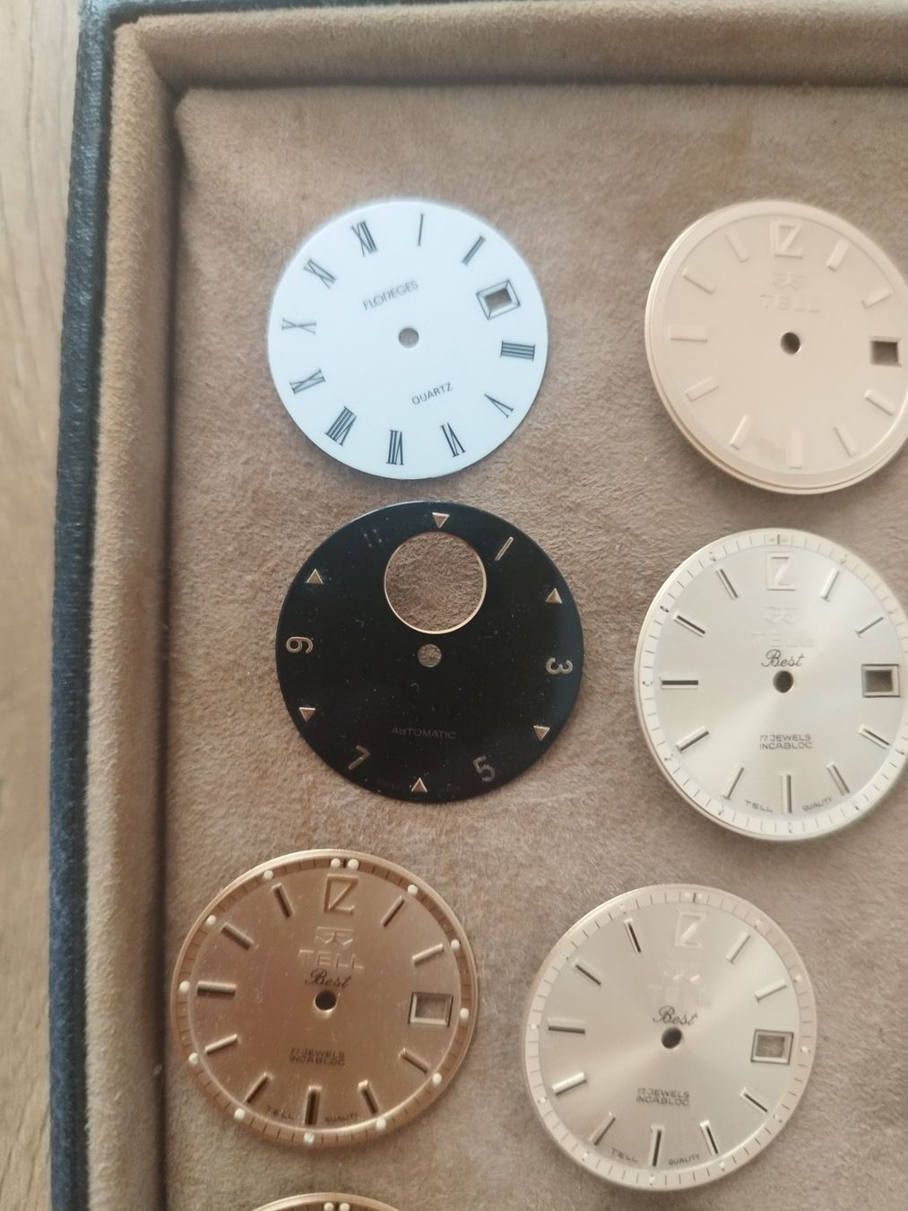 Swiss Orologi: Lot de cadrans de montre – Usato da Vallorbe venduto da Leonidas1337 1