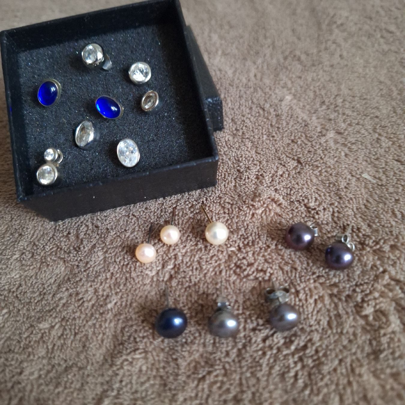Boucles d'oreille: Versand möglich! Diverse Ohrstecker – D'occasion à Winterthur par Goldpipau 1
