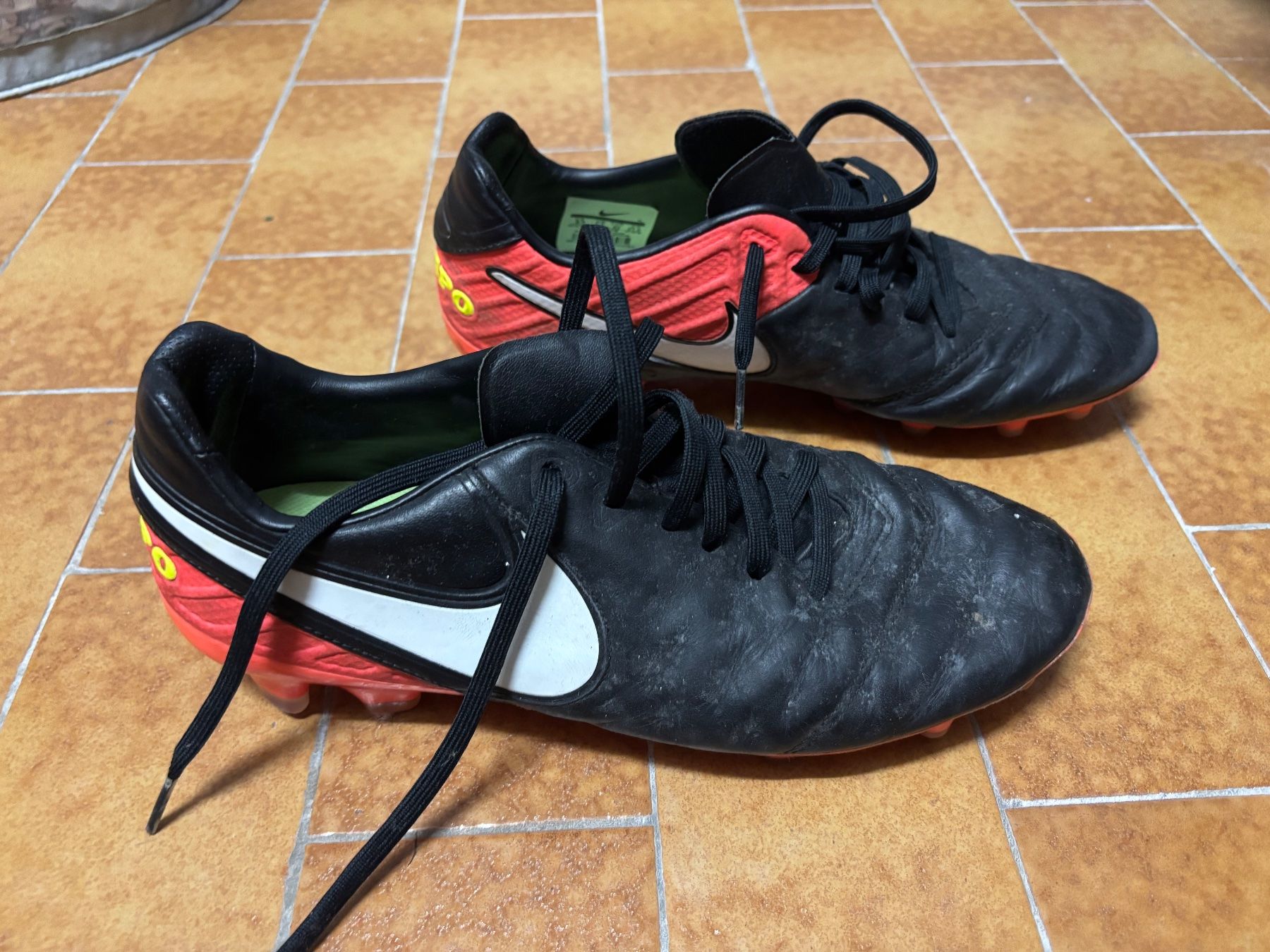 Nike Scarpe da uomo: Fussball Schuhe, Tiempo – Usato da ZOLLIKON venduto da FamilleArleti 3