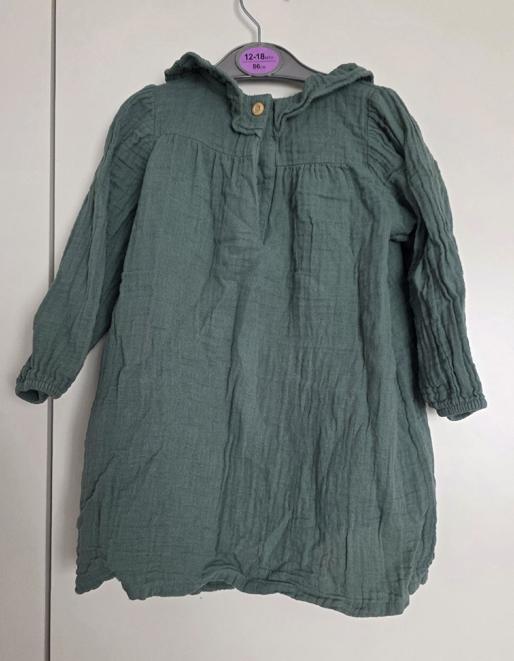 H&M Vestiti & Gonne: Langarm kleid Gr. 86 grün – Usato da Wettingen venduto da Francesca011 1