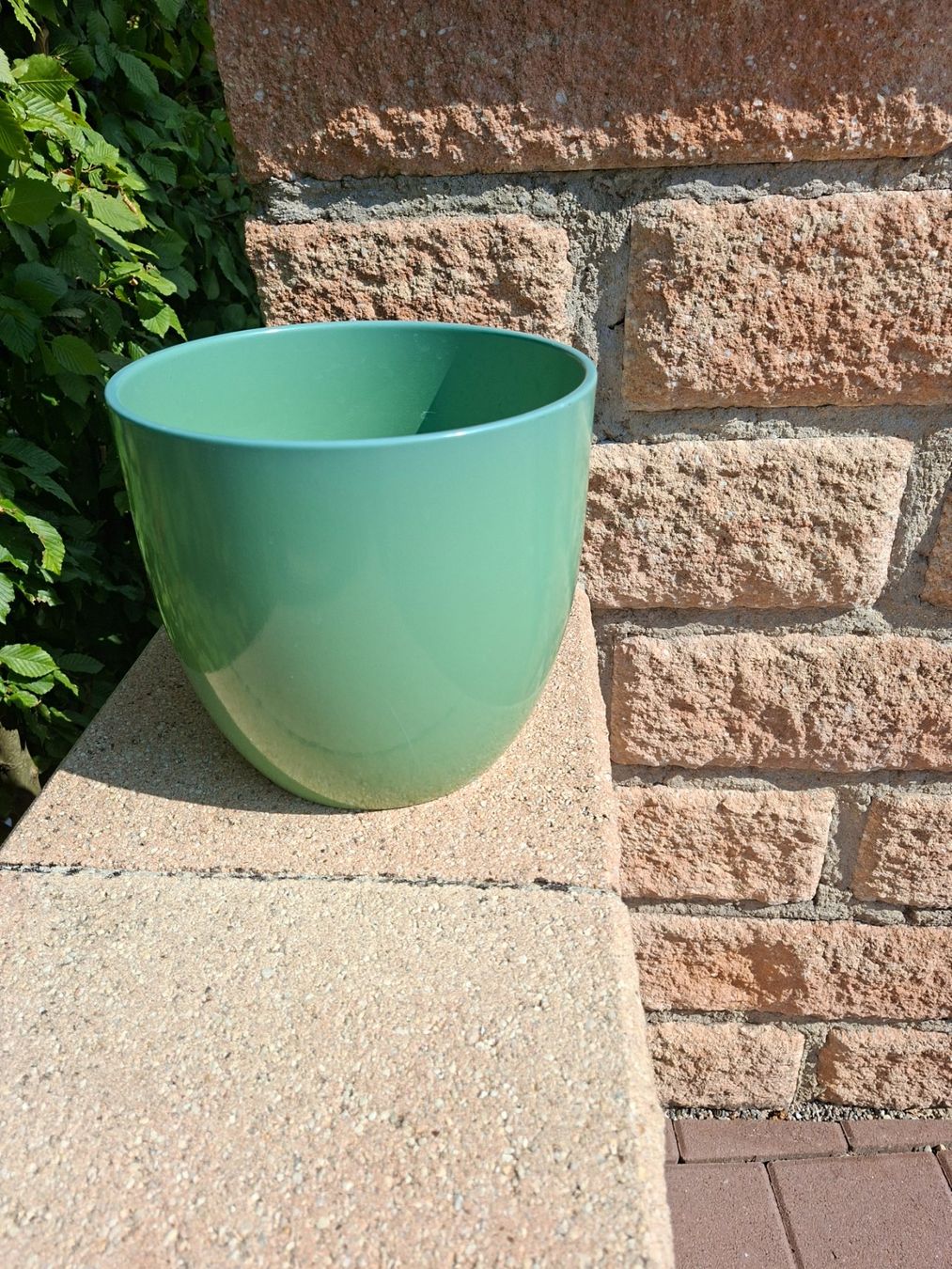 Pots de fleurs: Blumentopf grün Ton glasiert – D'occasion à Ehrendingen par CHMEX