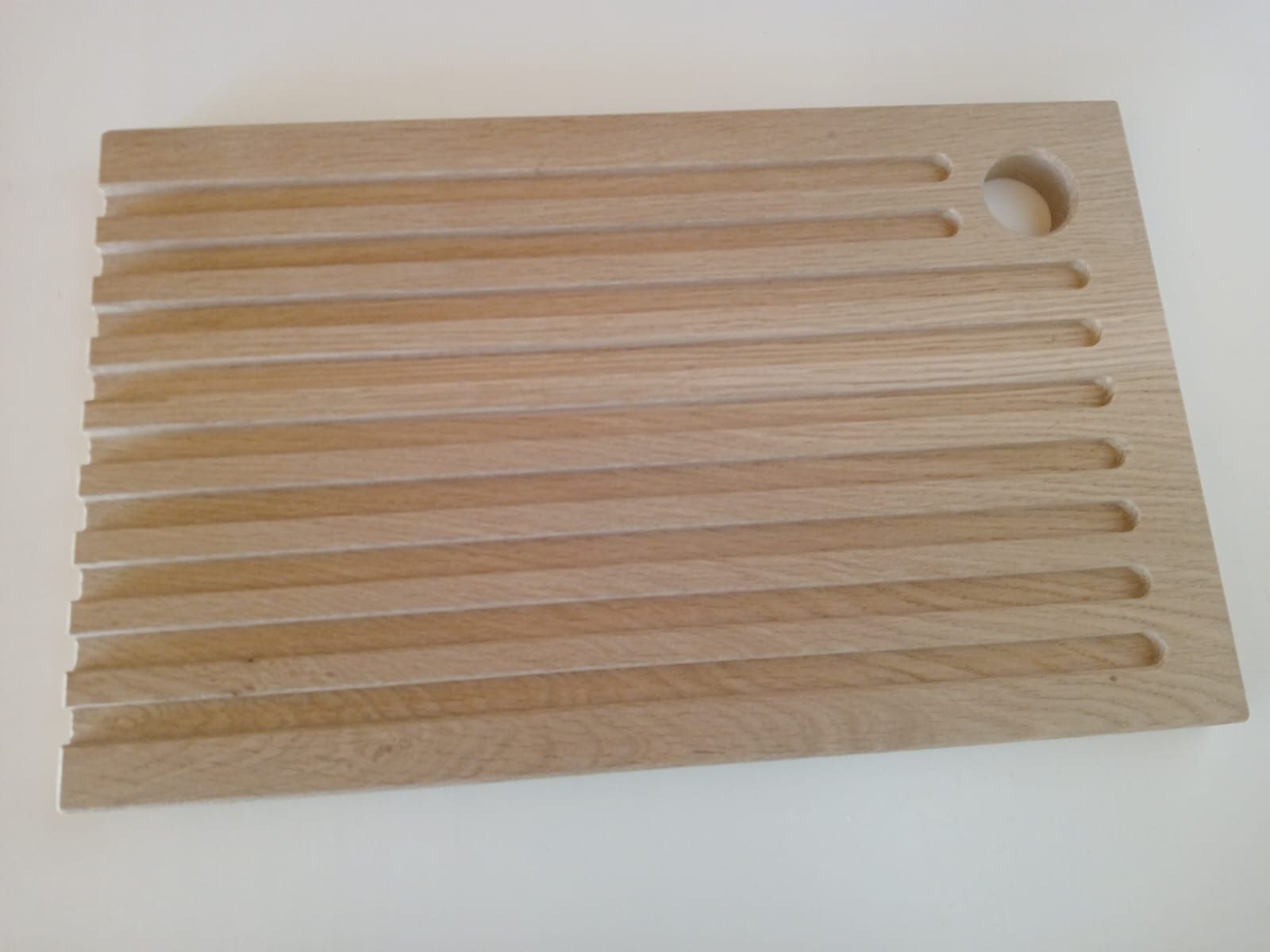 Articoli in legno: Brotschneidebrett Eiche – Nuovo (secondo la descrizione) da Fehraltorf venduto da cj49