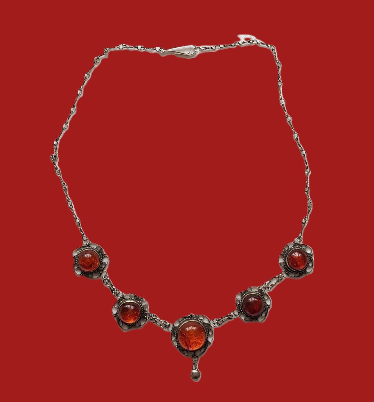 Colliers: Collier mit Bernstein. – Neuf (Voir description) à Porrentruy par Danreisende
