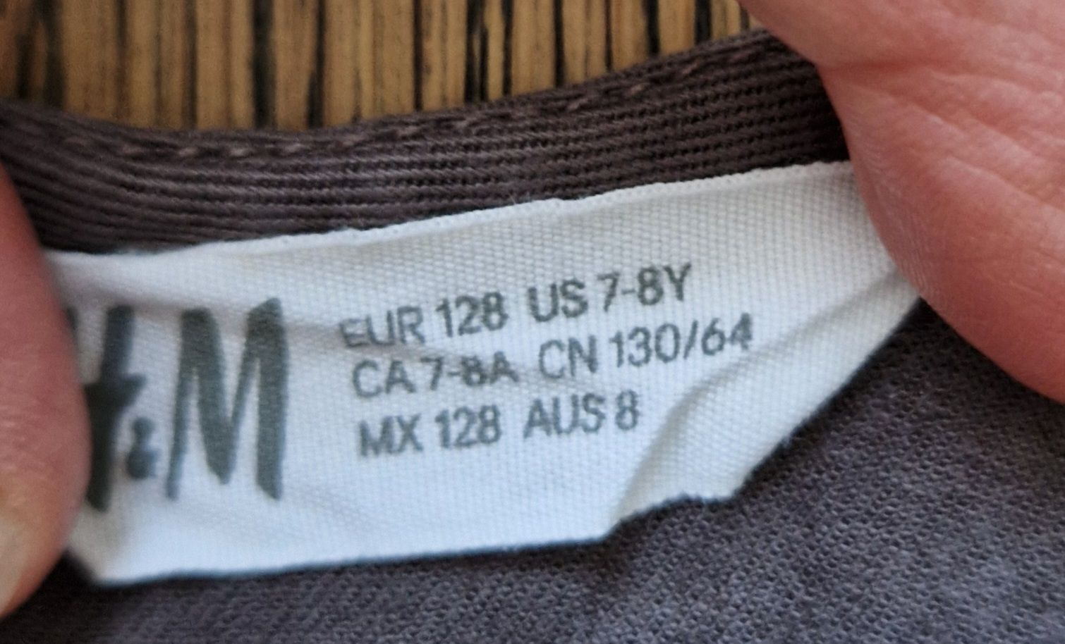 H&M Tute: Sommer-Jumpsuit H&M Grösse 128 – Usato da Benken SG venduto da EgMoJo 1