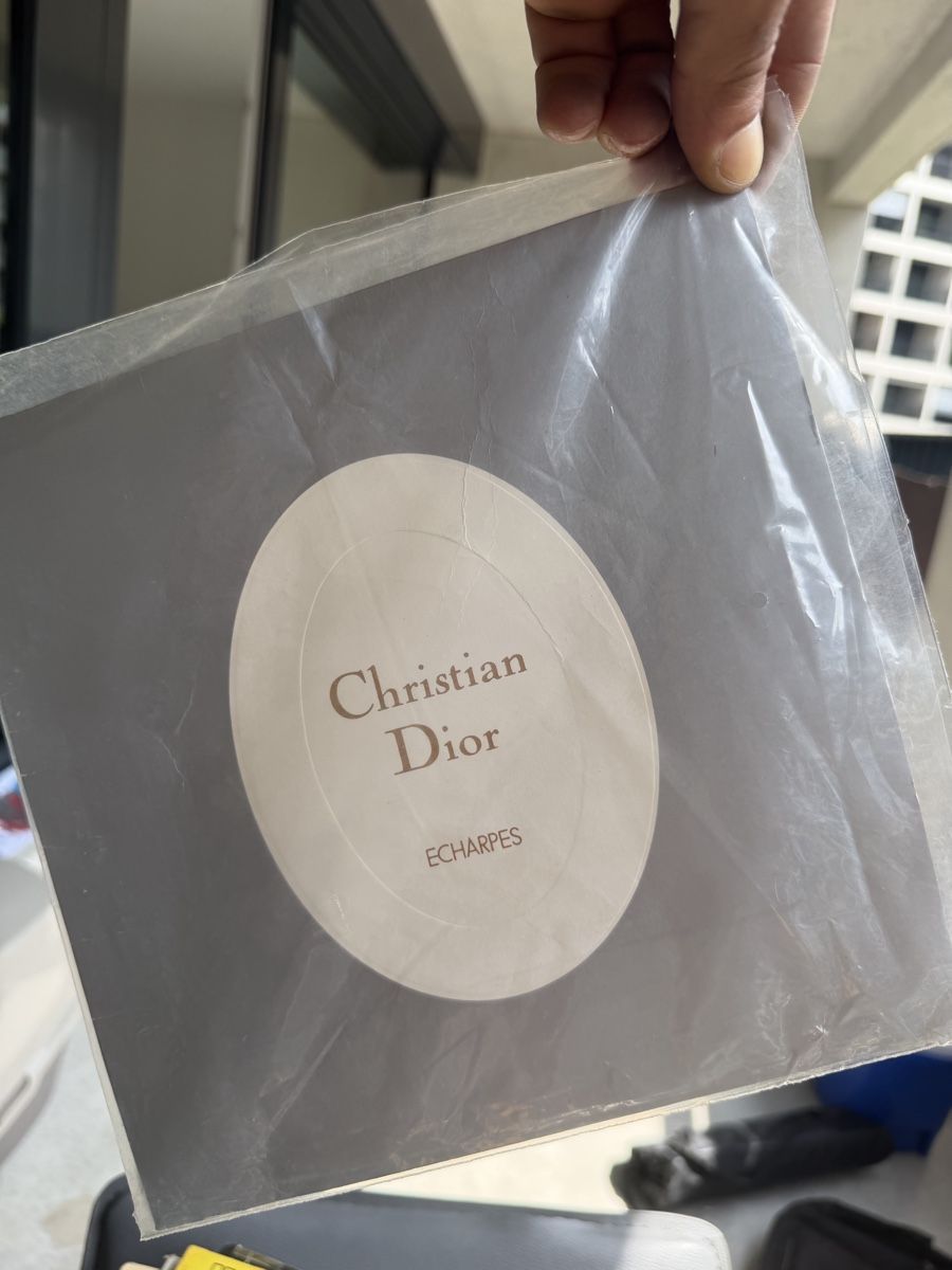 Dior Foulard & Sciarpe: Christian Dior écharpes 1970 – Nuovo e nell'imballaggio originale da Genève venduto da wwo_mx7t