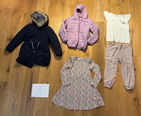 Girls clothing bundle size 122-128