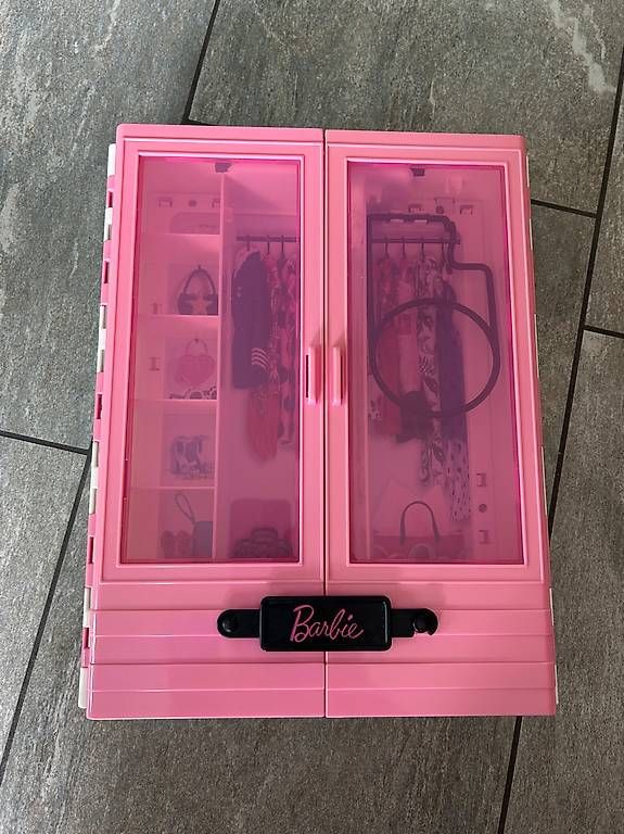 Bambole: Barbie Kleiderschrank – Usato da Sursee venduto da dav_ccf7 2