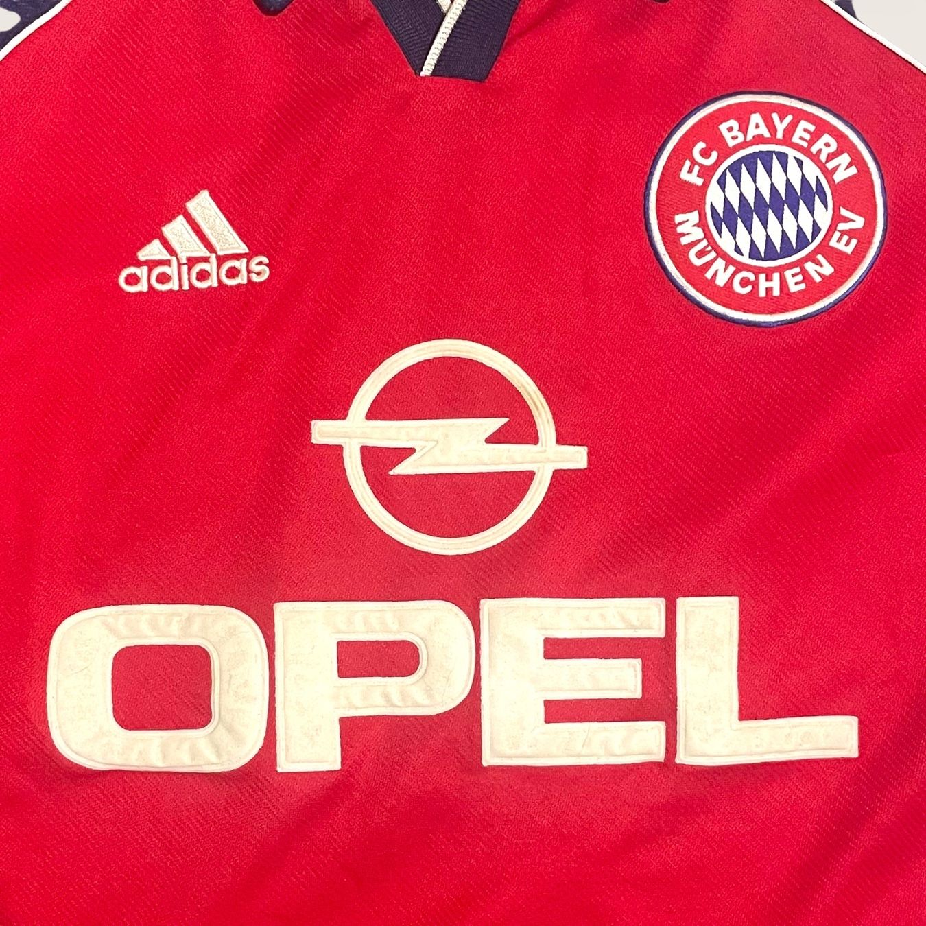 Bayern München Canottiere & Pantaloni: 1999-01 | Bayern Munich (S) – Usato da Savièse venduto da TempsAdditionel 3