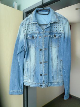 Coole Jeansjacke mit Nieten - Gr. S - Guter Zustand!