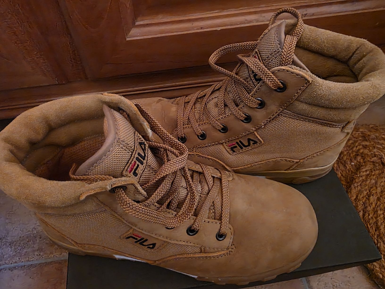Fila Scarpe da donna: Fila Stiefel Braun Damen – Nuovo (secondo la descrizione) da Wimmis venduto da sal_rj9j
