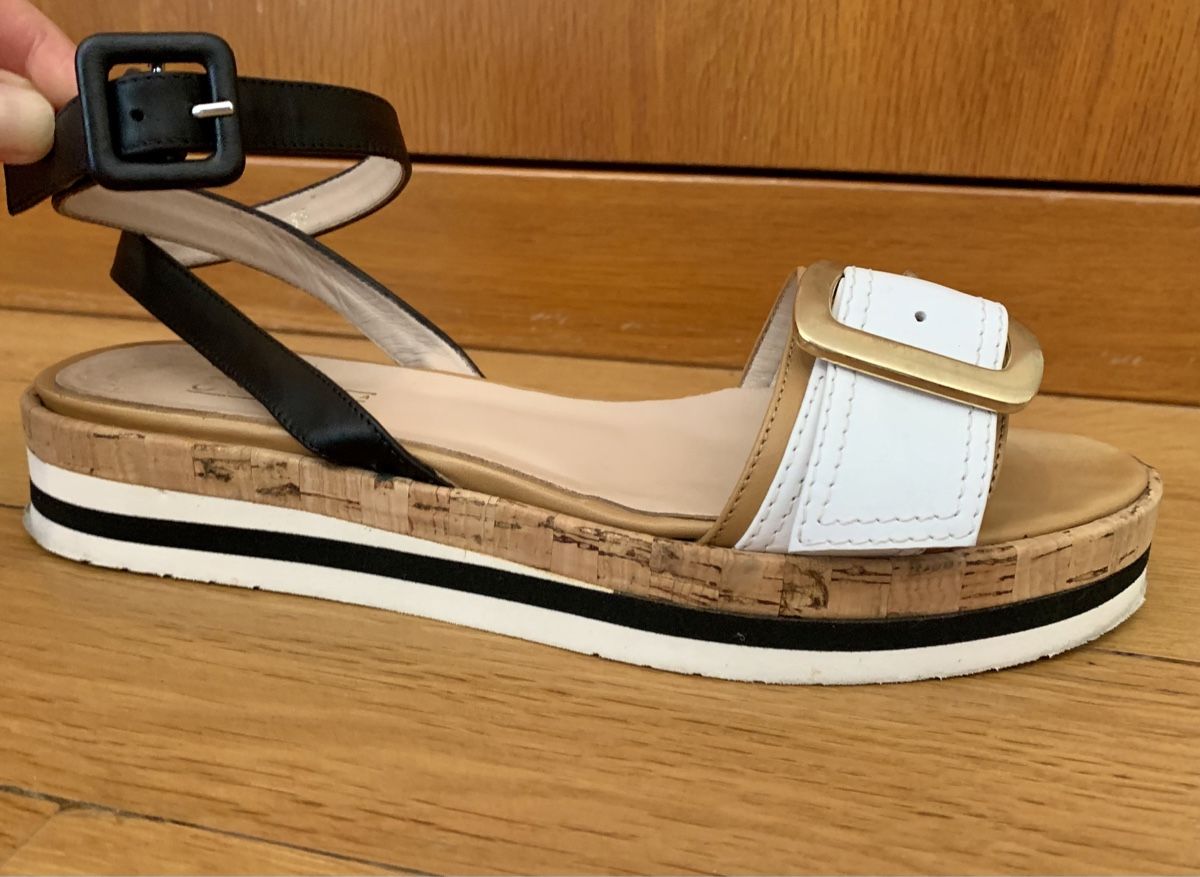 Scarpe da donna: Ledersandalen mit Plateau-Sohle, Gr. 38 – Usato da Zürich venduto da p_q7q_nichtraucher 4