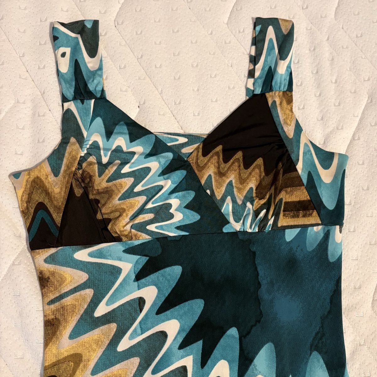 Kleider: Sommerliches Norwiss Kleid – Neu (gemäss Beschreibung) aus Brünisried von Livtsukki2ndHand 3