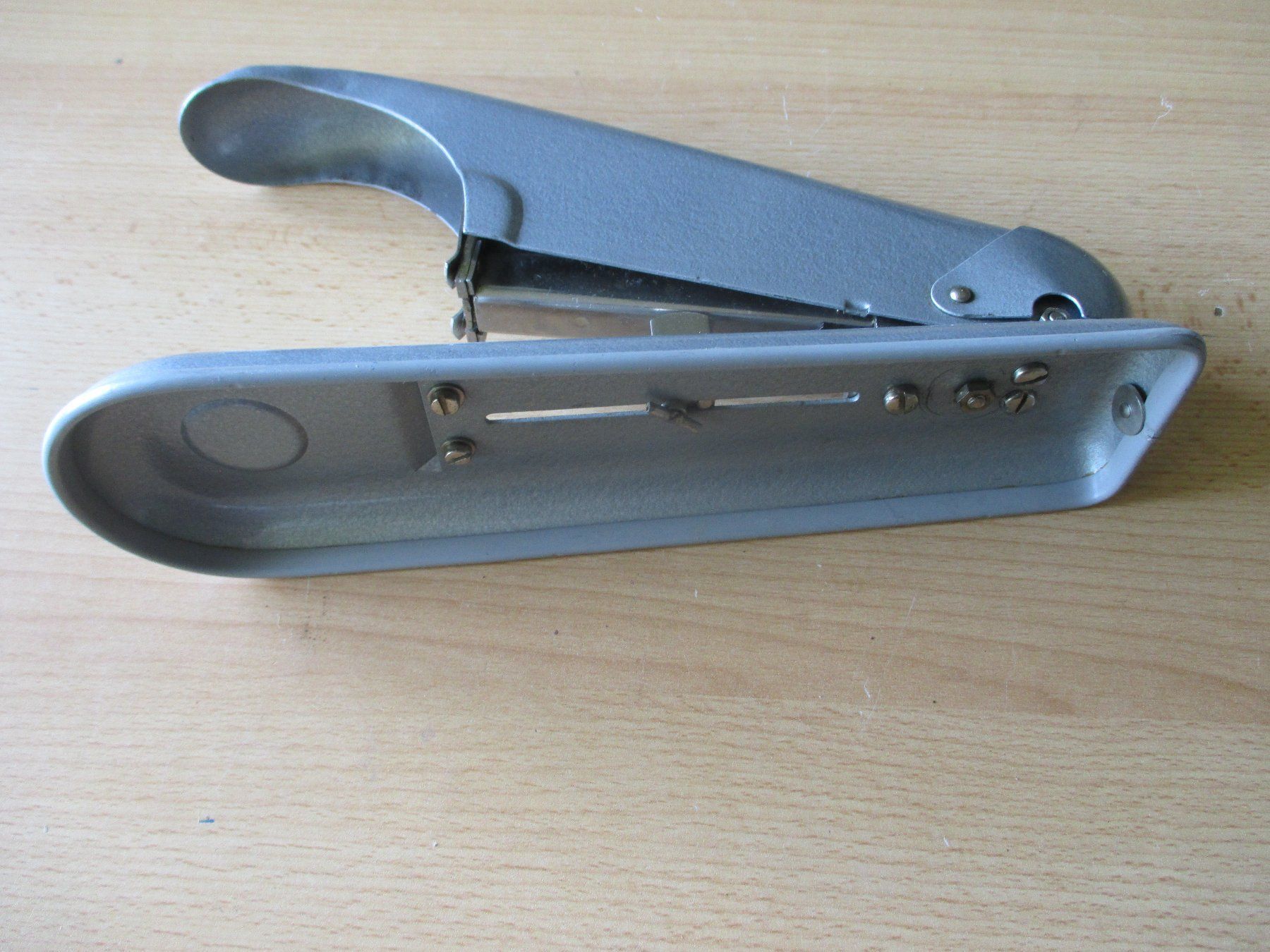 Macchine rilegatrici: Antiker Bostitch RAPID – Difettoso da Flims - Dorf venduto da Stagediver 4