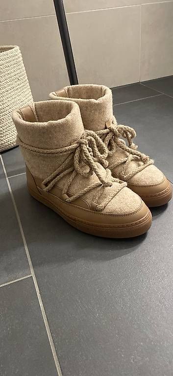 Inuikii Scarpe da donna: Inuikii boots – Usato da Kehrsatz venduto da apu_99vb