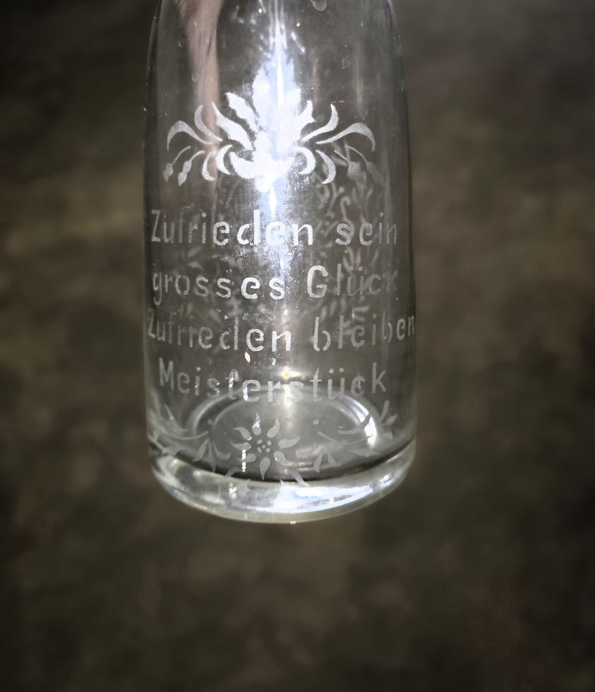 Gas-Geräte & -Technik: Glasflasche mit einzigartiger Gravur – Gebraucht aus Bern von Jec70 1