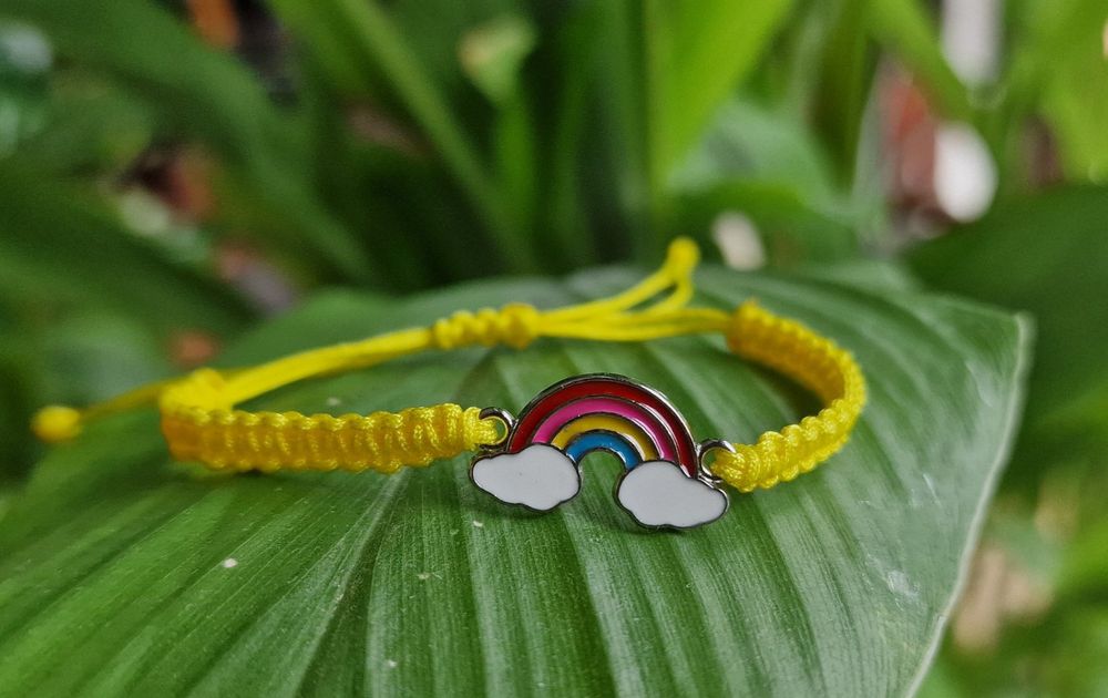 Regenbogen, süsses Makramee Kinderarmband in gelb von BELS (Neu (gemäss ...