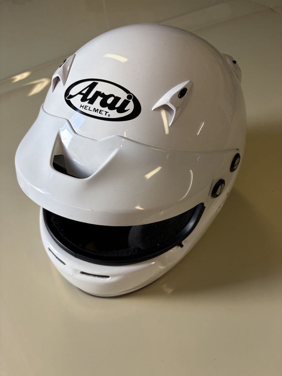 Arai Caschi & visiere: Helm Arai Motorsport – Usato da Seftigen venduto da dolisprint