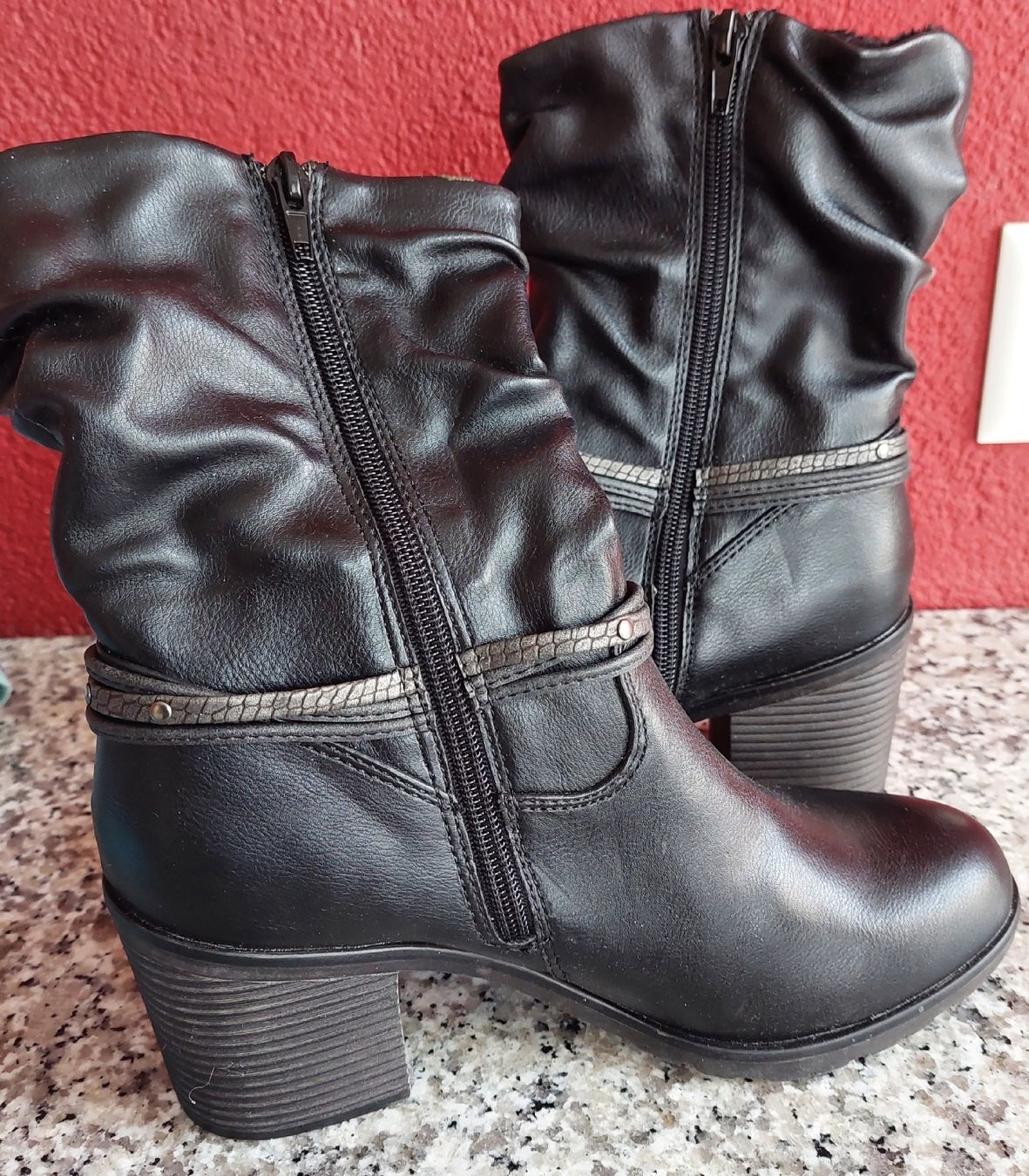 Scarpe da donna: Stiefel Pesaro #37 – Usato da Stettlen venduto da Dolores1987 5