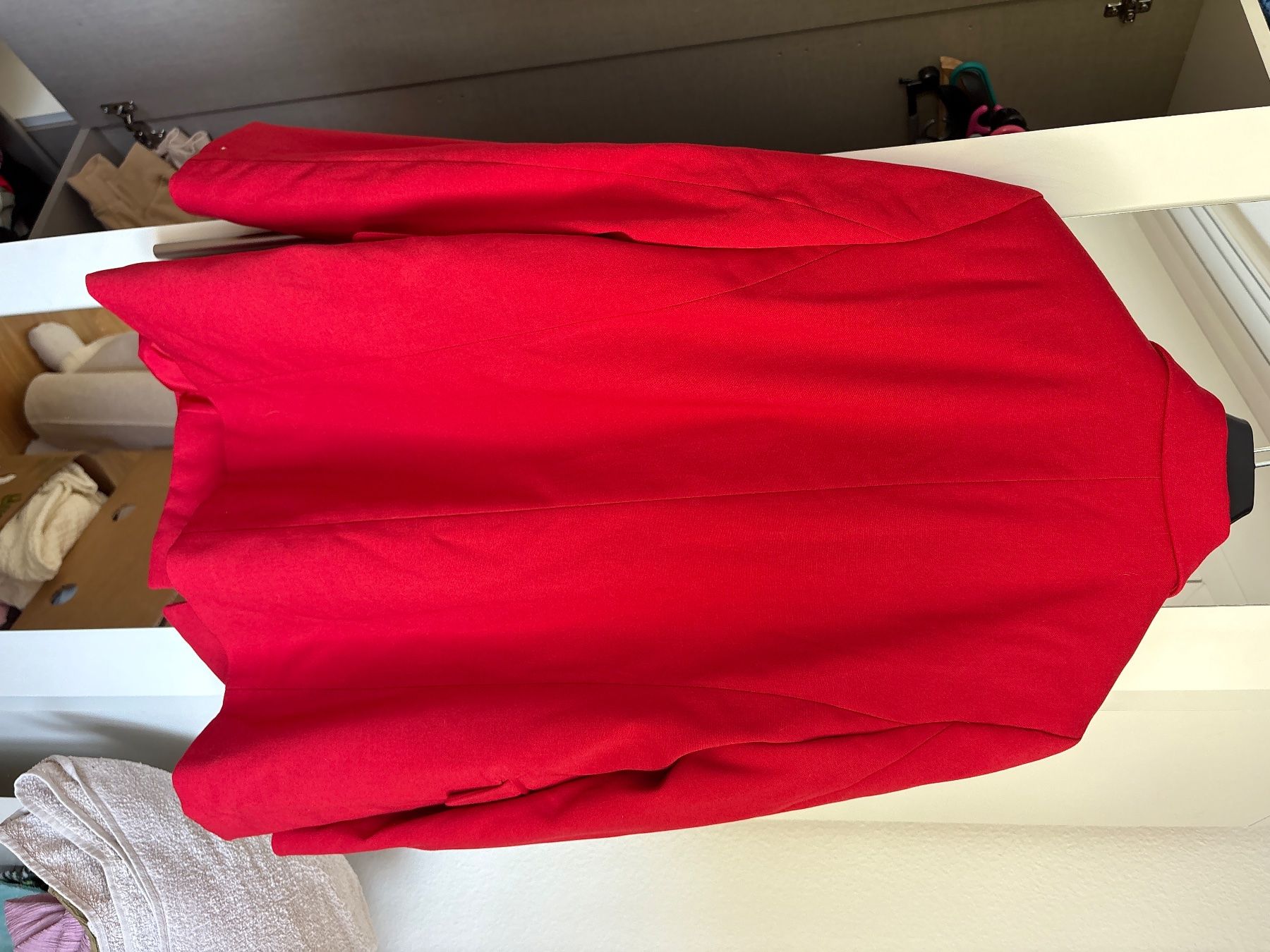 H&M Jacken: Blazer rouge taille S – Gebraucht aus La Chaux-de-Fonds von cal_2vmd 1