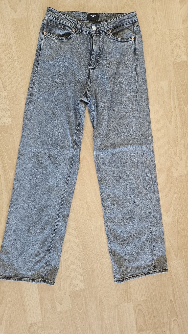 Vero Moda Jeans: VERO MODA Baggy Jeans – Usato da Rheinfelden venduto da DHS