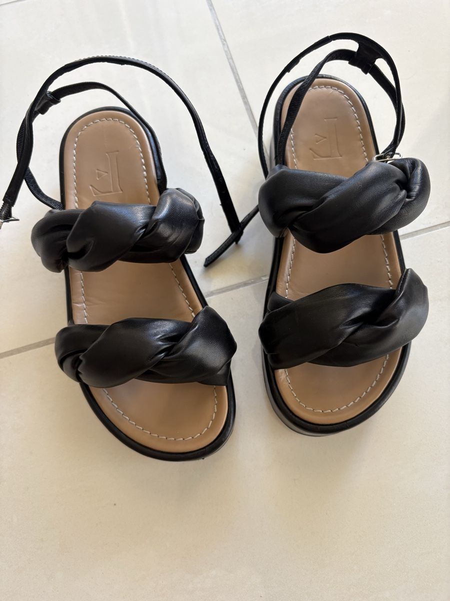 Scarpe da donna: Flattered Plateau Sandalen – Usato da Russikon venduto da Kasabian7 2