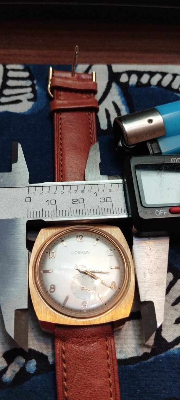 Uhren: Montre cosmos – Gebraucht aus La Chaux-de-Fonds von jac_9llg 8