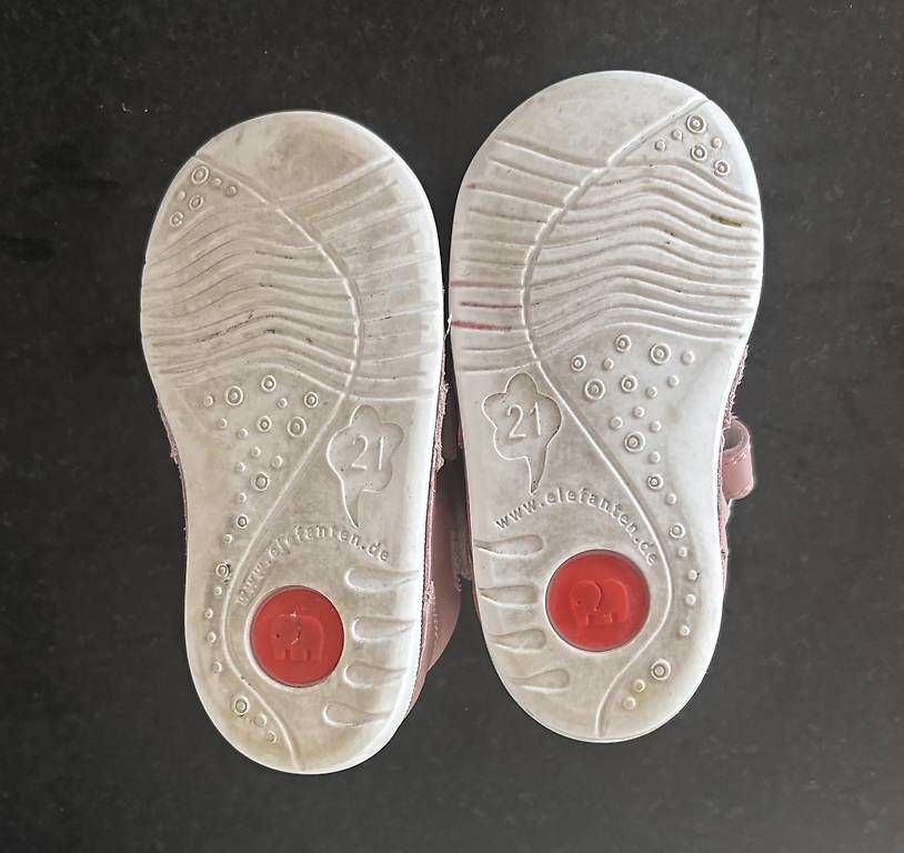 Schuhe für Mädchen: Elefanten Sandalen Gr. 21 – Gebraucht aus Ottenbach von BOL 1